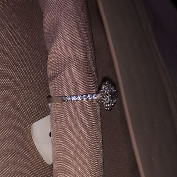 Charmed Aroma | Size 6 Ring - Picture 3 of 6